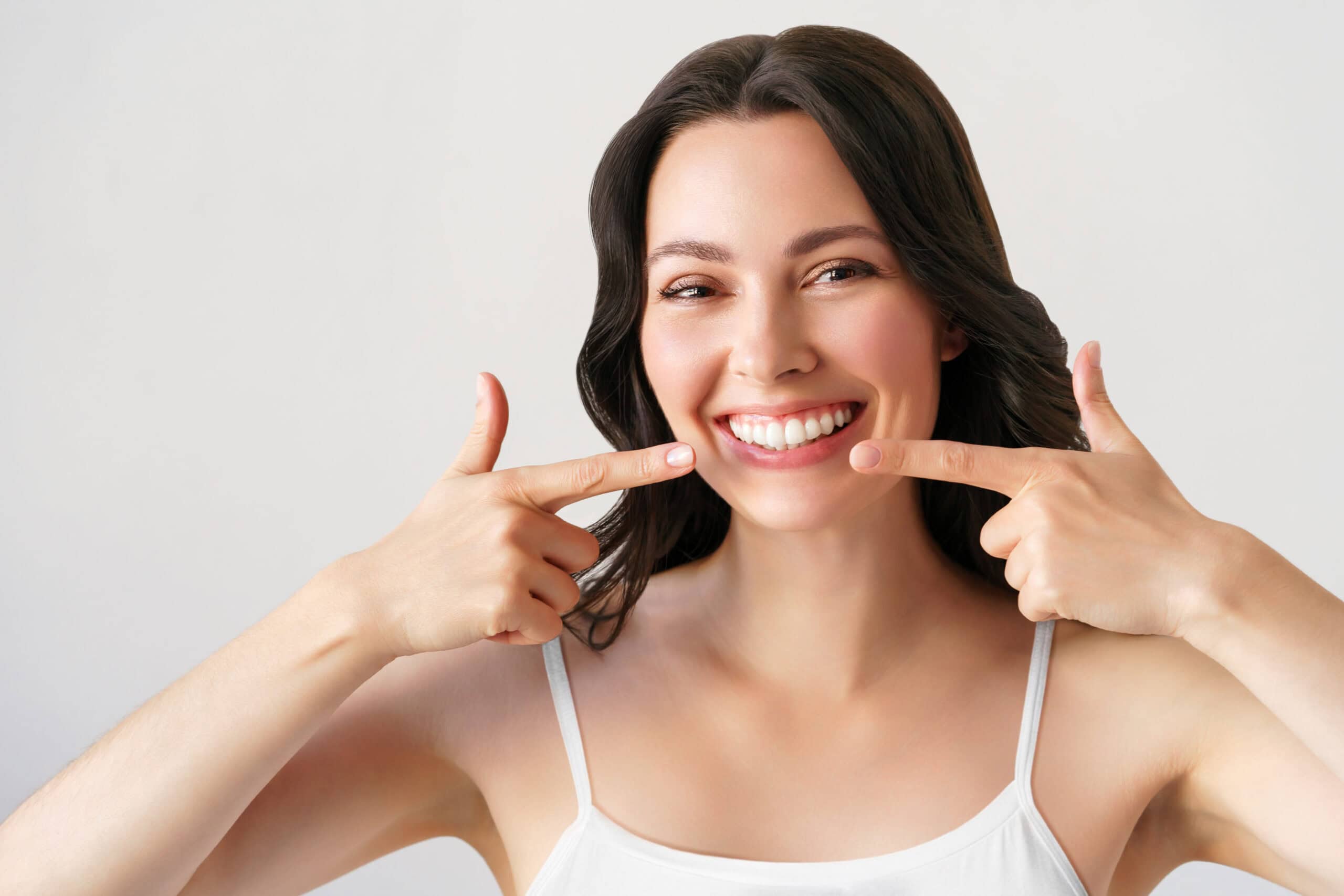 Exploring the Benefits of Teeth Whitening