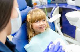 What To Expect During Your First Visit to the Dentist